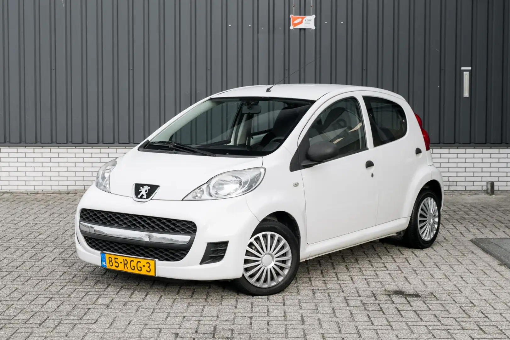 Peugeot 107 1.0-12V XR*Airco*5-Deurs* Wit - 1