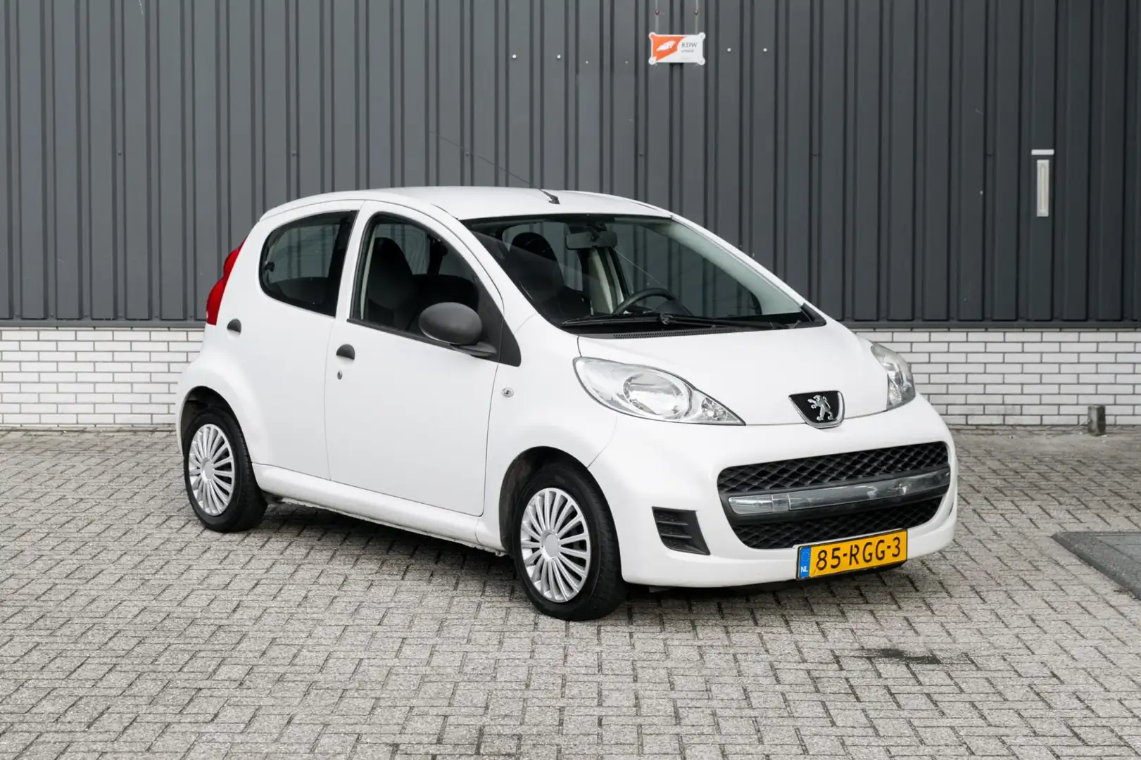 Peugeot 107 1.0-12V XR*Airco*5-Deurs* Wit - 2
