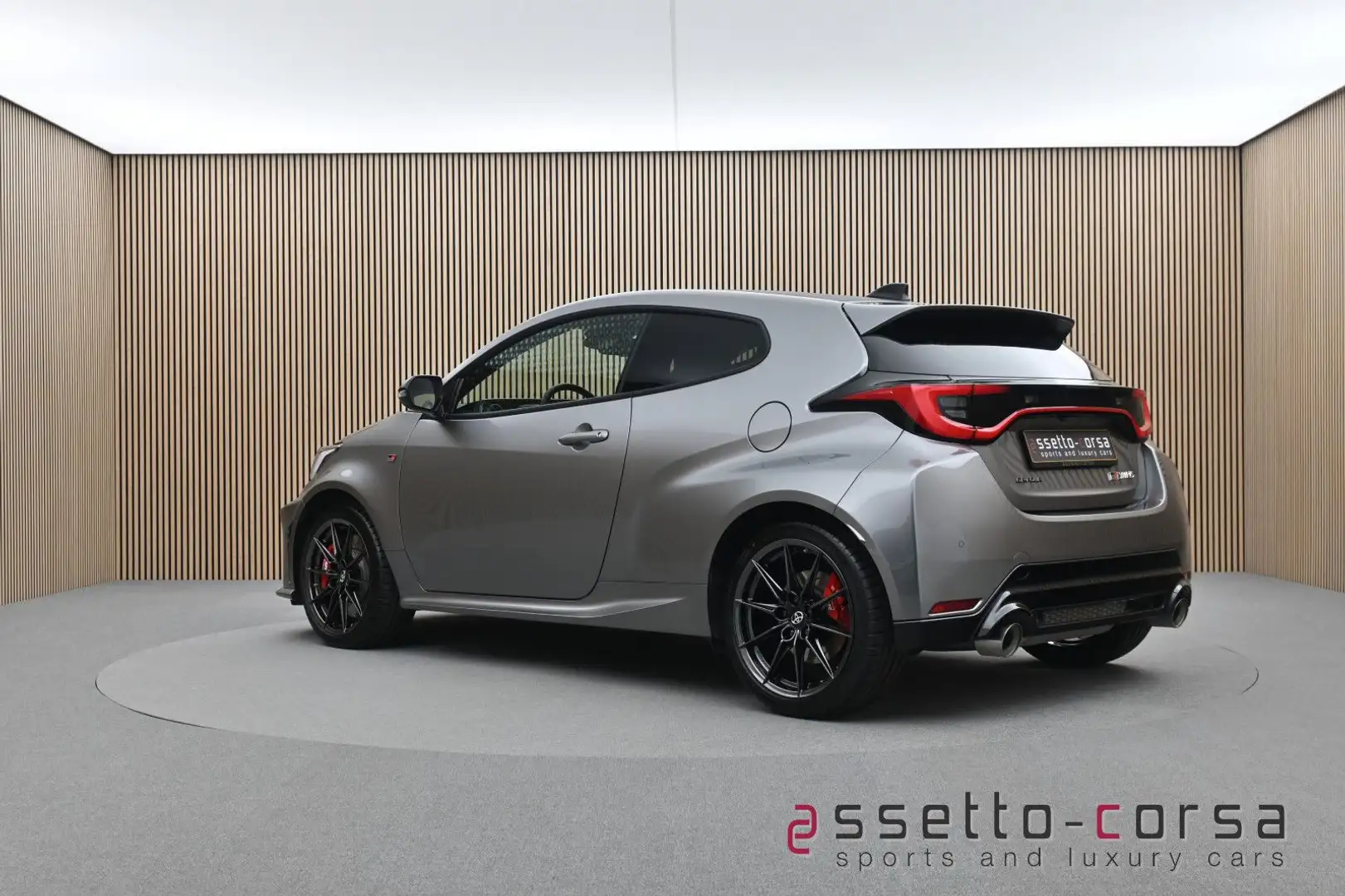 Toyota Yaris GR Facelift*MT*Premium*Forged rims Gris - 2
