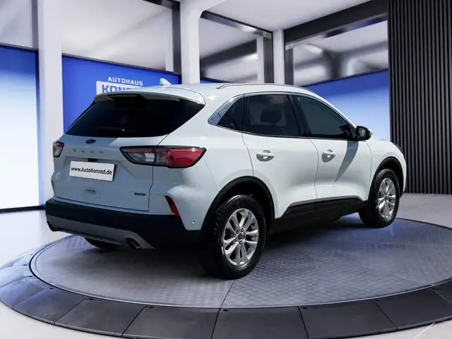 Ford Kuga view 5