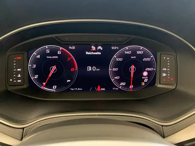 Seat Ibiza view 8