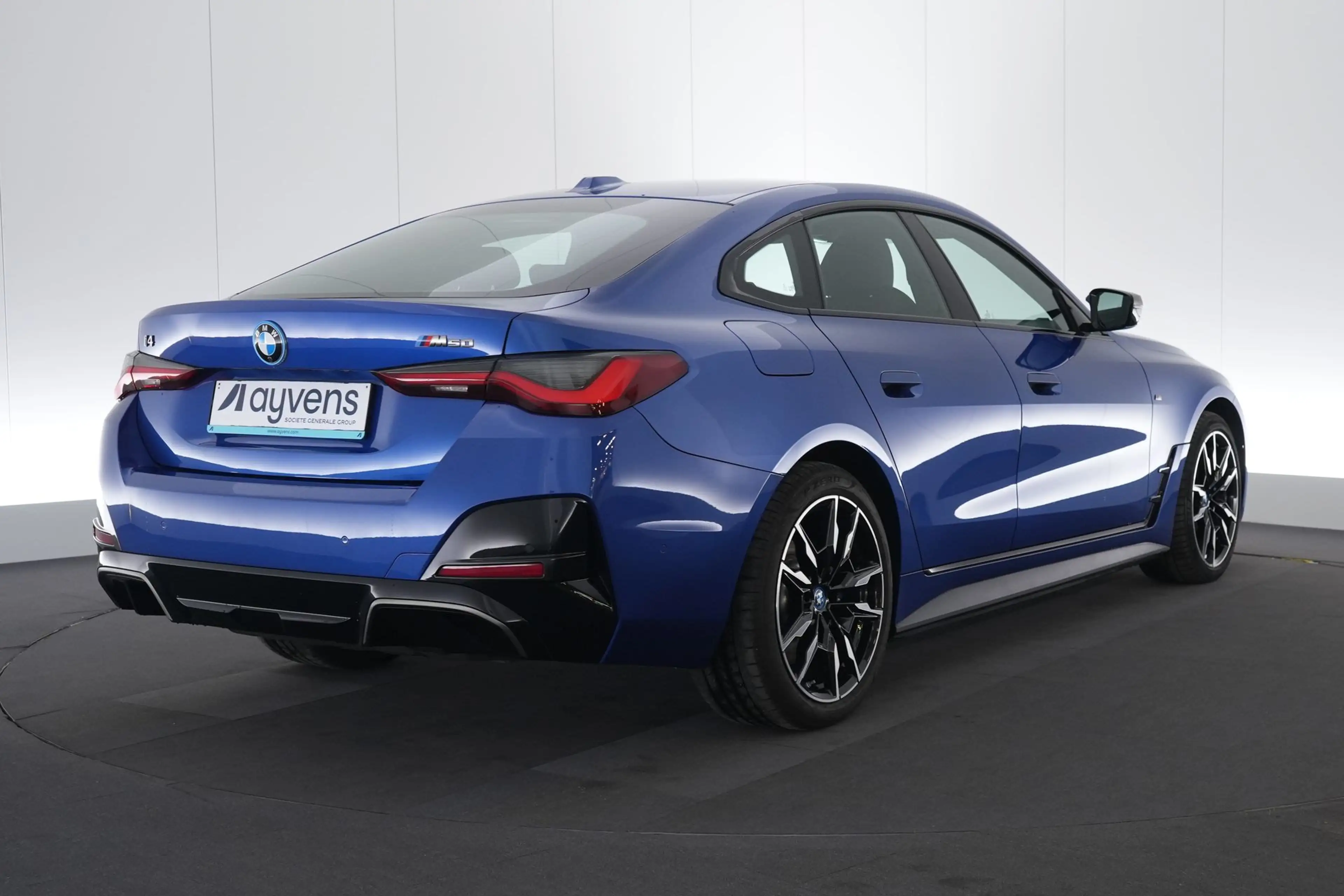 BMW i4 M50 Business LEDER/ALCANTARA LED GPS PDC 360°CAM H — photo 8