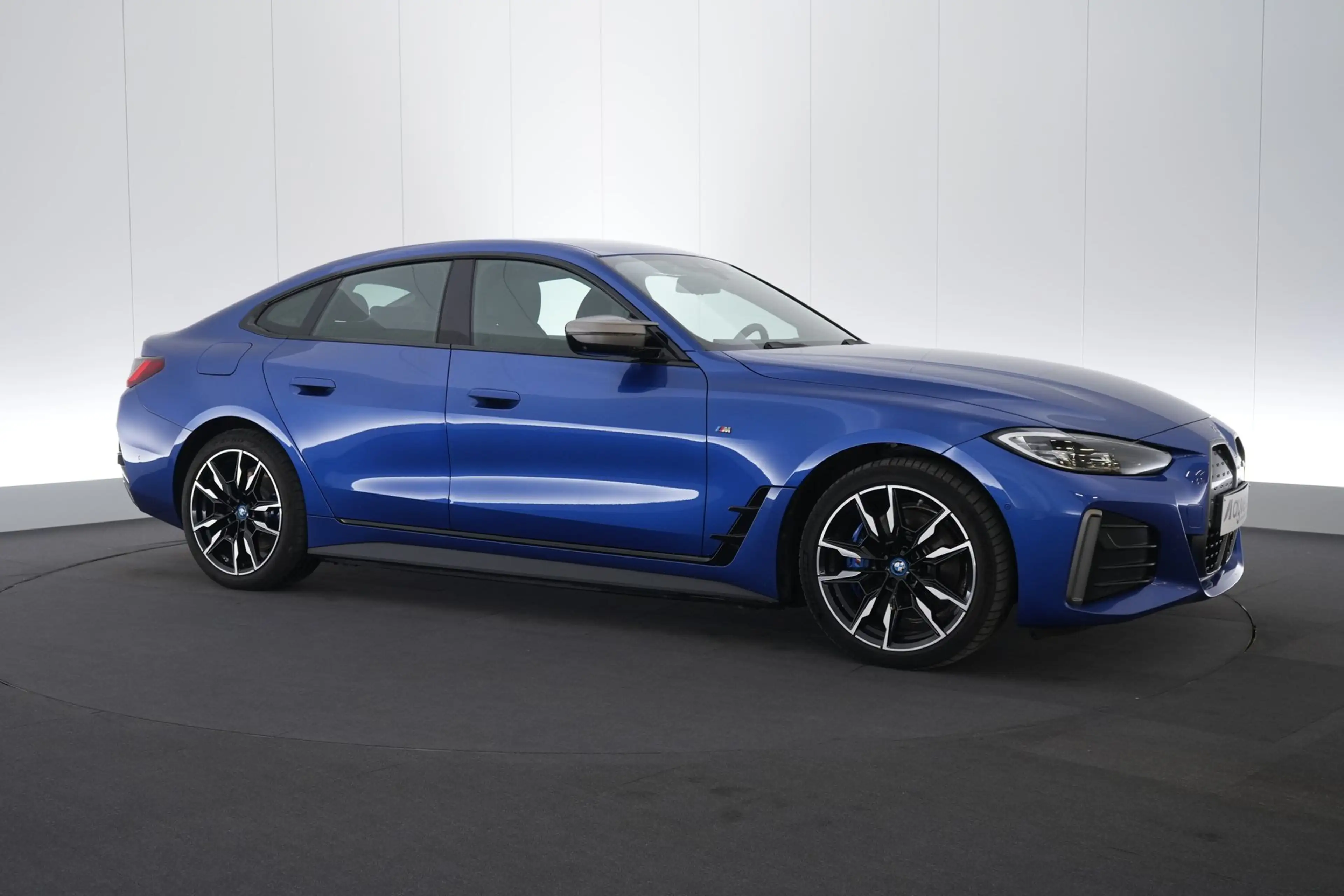 BMW i4 M50 Business LEDER/ALCANTARA LED GPS PDC 360°CAM H — photo 11