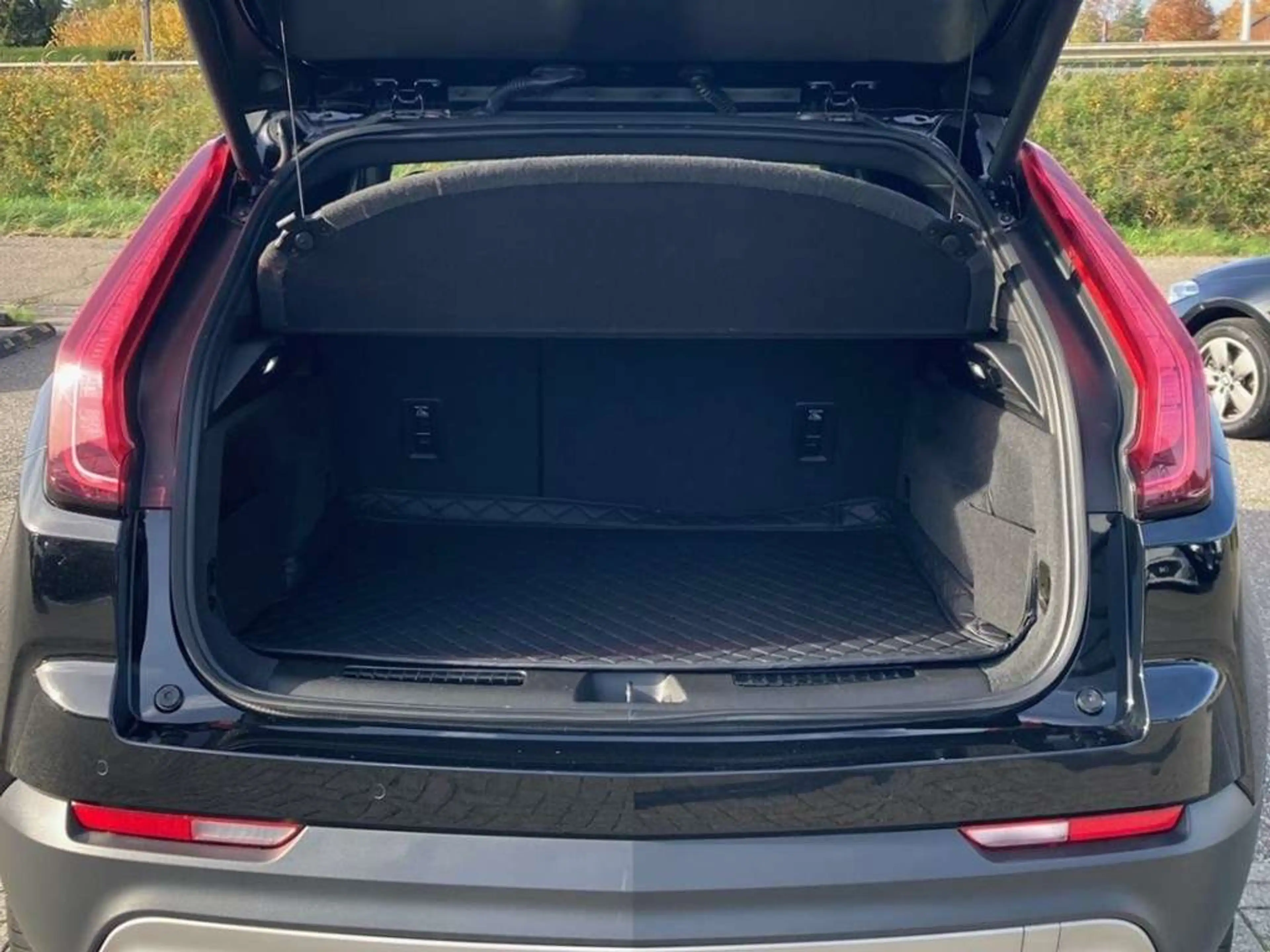 Cadillac XT4 350D — photo 9