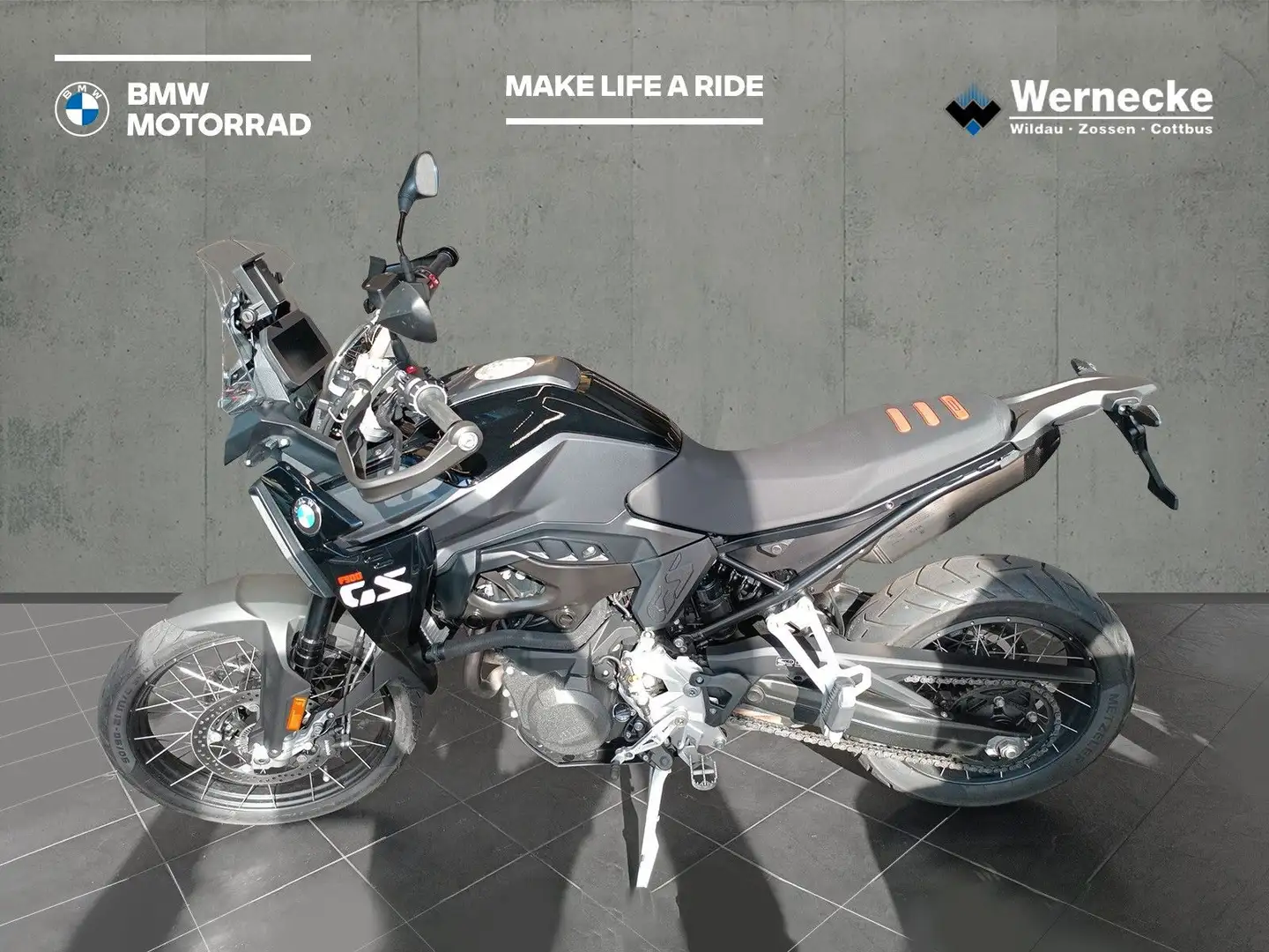 BMW F 900 GS Noir - 2