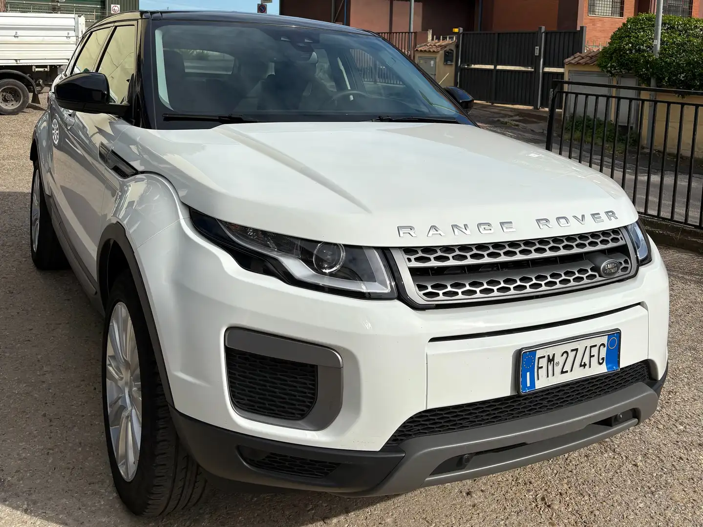 Land Rover Range Rover Evoque Range Rover Evoque 5p 2.0 ed4 Pure 150cv Bianco - 1