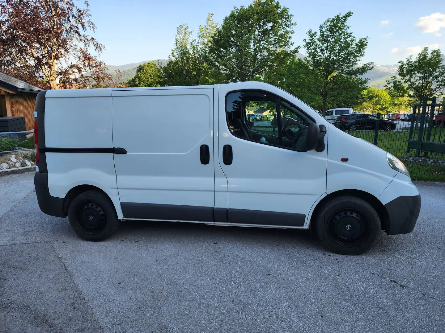 Opel Vivaro Vivaro Combi L1H1 1,6 CDTI Ecotec 2,7t Weiß - 2