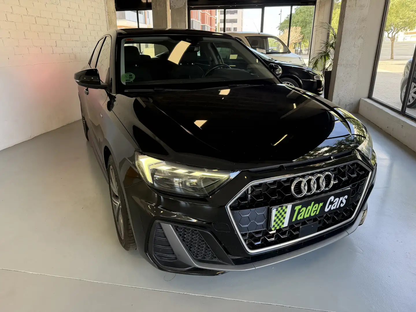 Audi A1 Sportback 30 TFSI S line Negro - 2