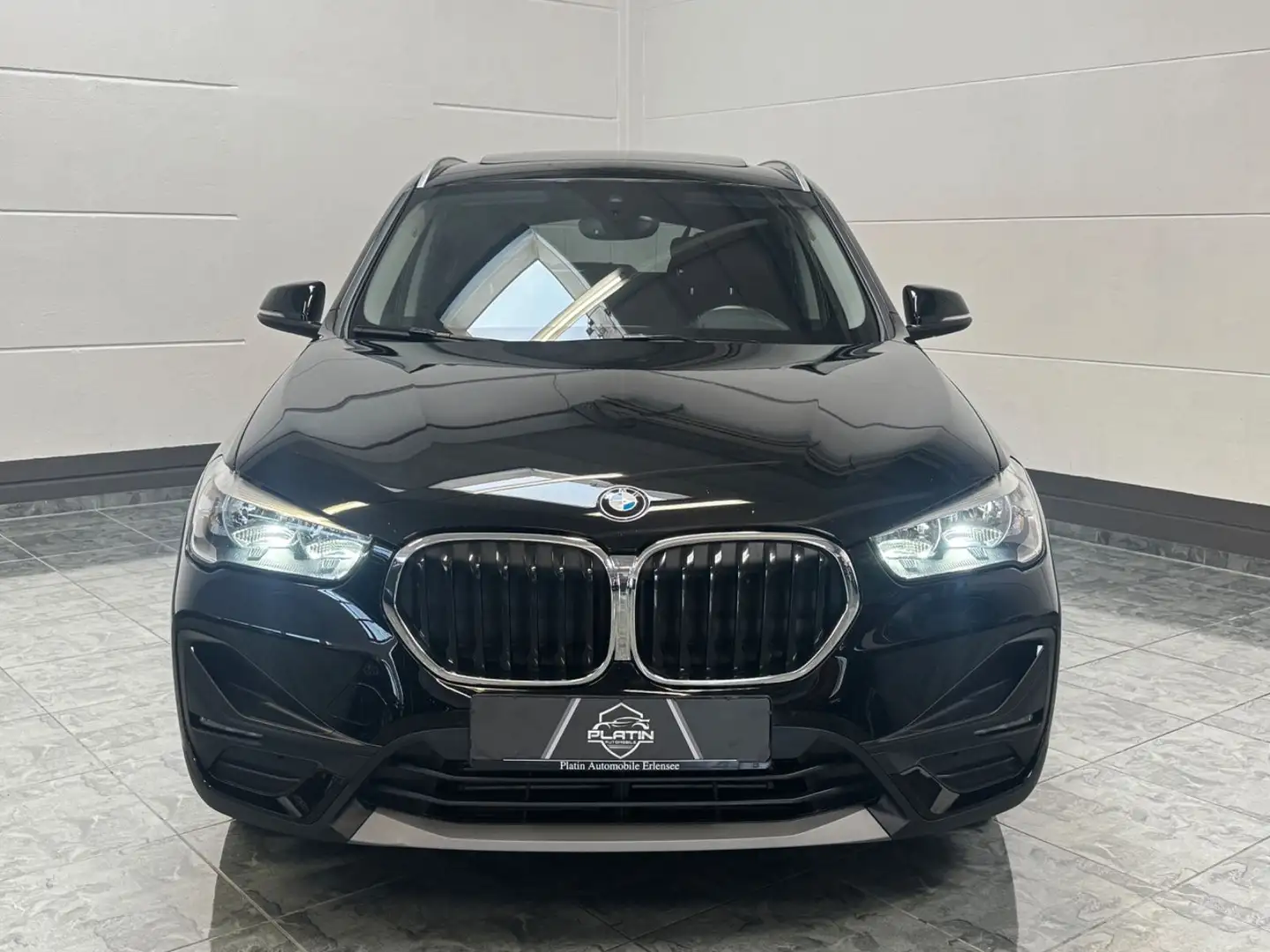BMW X1 sDrive 18 d Advantage*1.hd*Pano*Navi*SZH Noir - 2