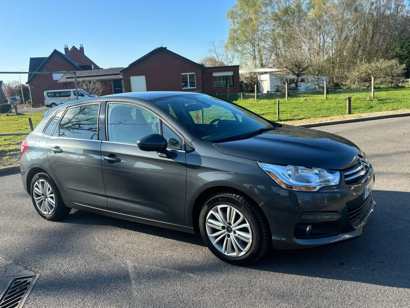 Citroen C4 1.6i VTi Exclusive Gris - 2