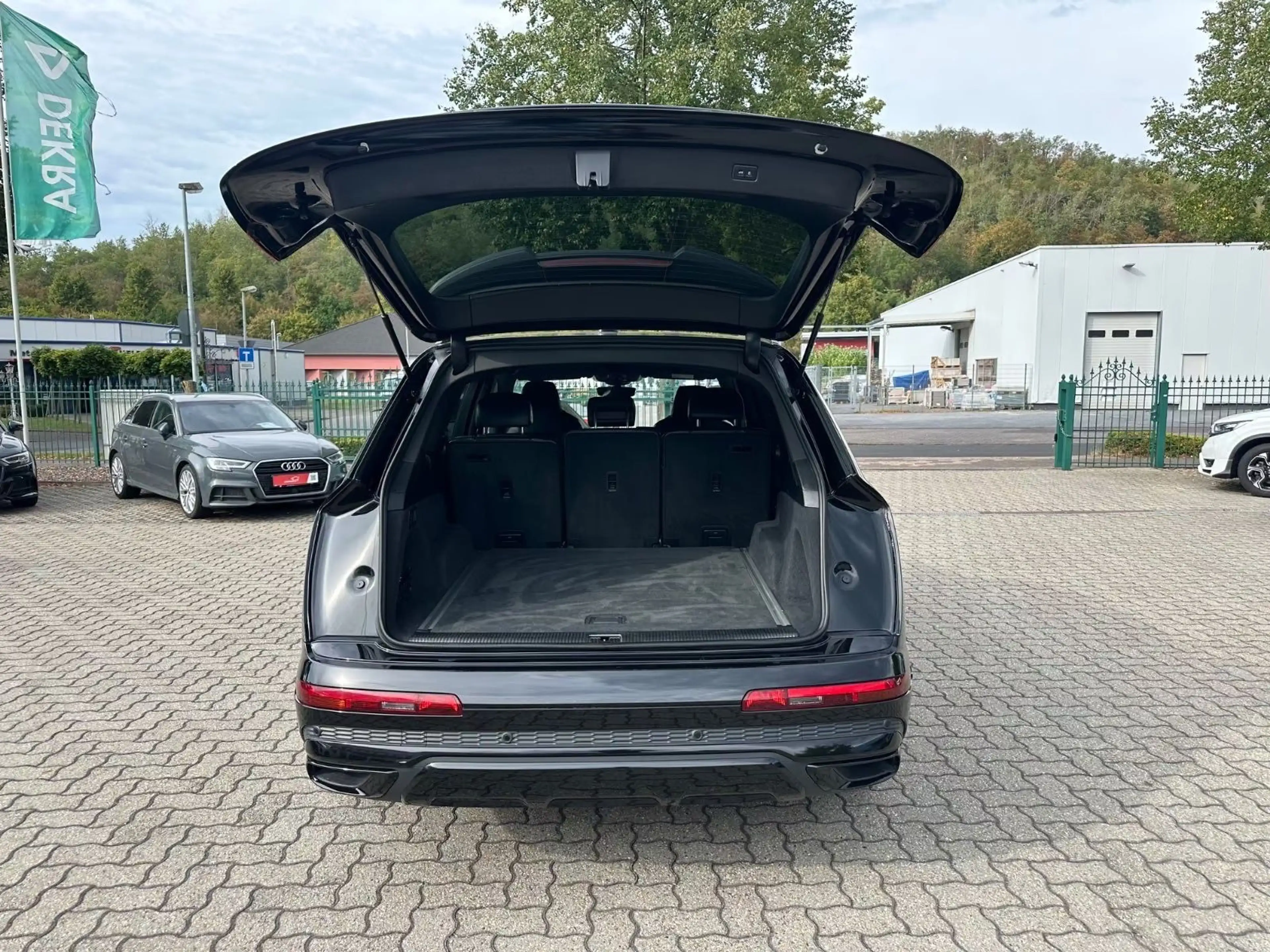 Audi Q7 50 TDI S-line HUD Pano Luft 360°AHK 22"Matrix — photo 7