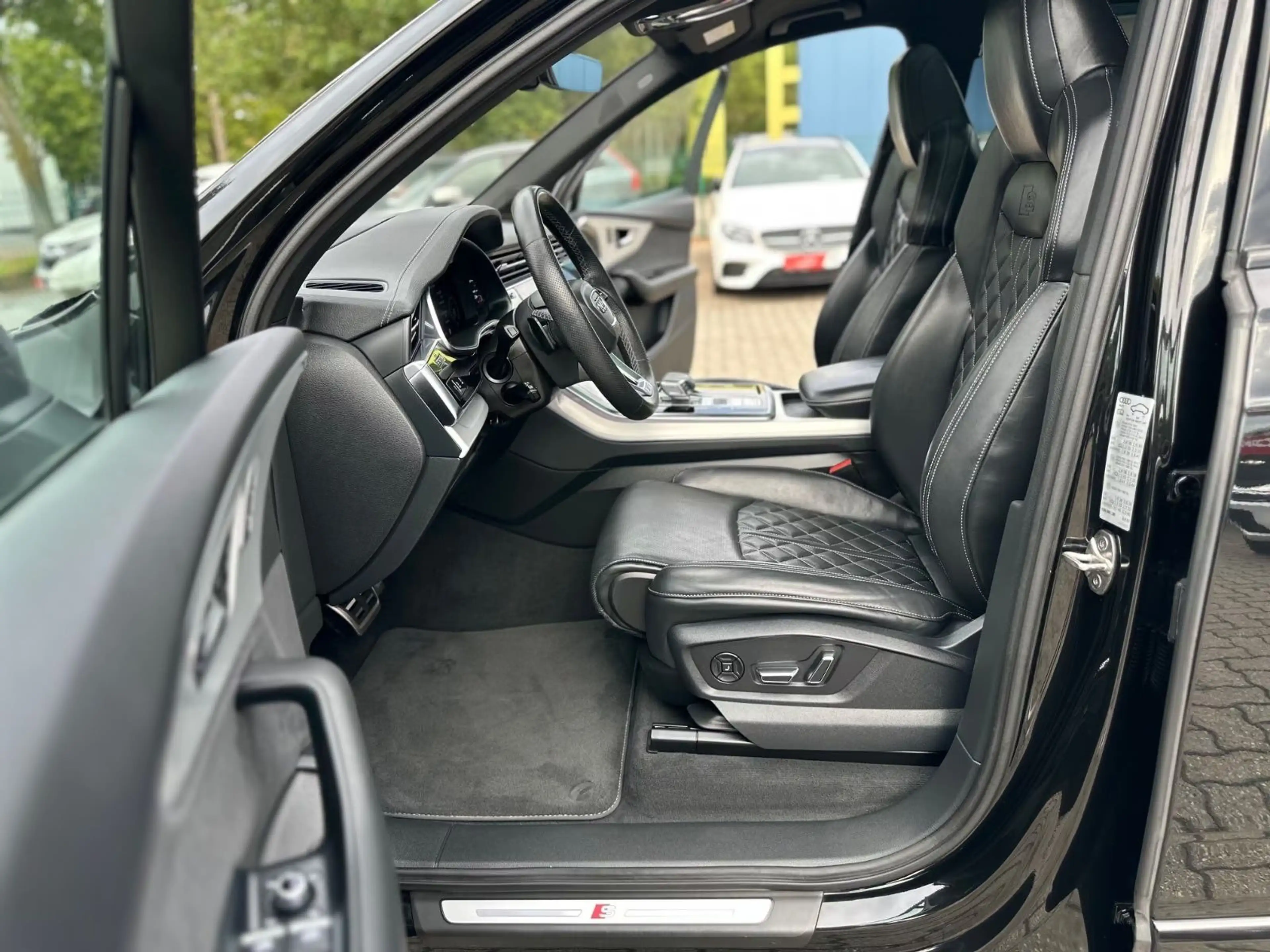 Audi Q7 50 TDI S-line HUD Pano Luft 360°AHK 22"Matrix — photo 12