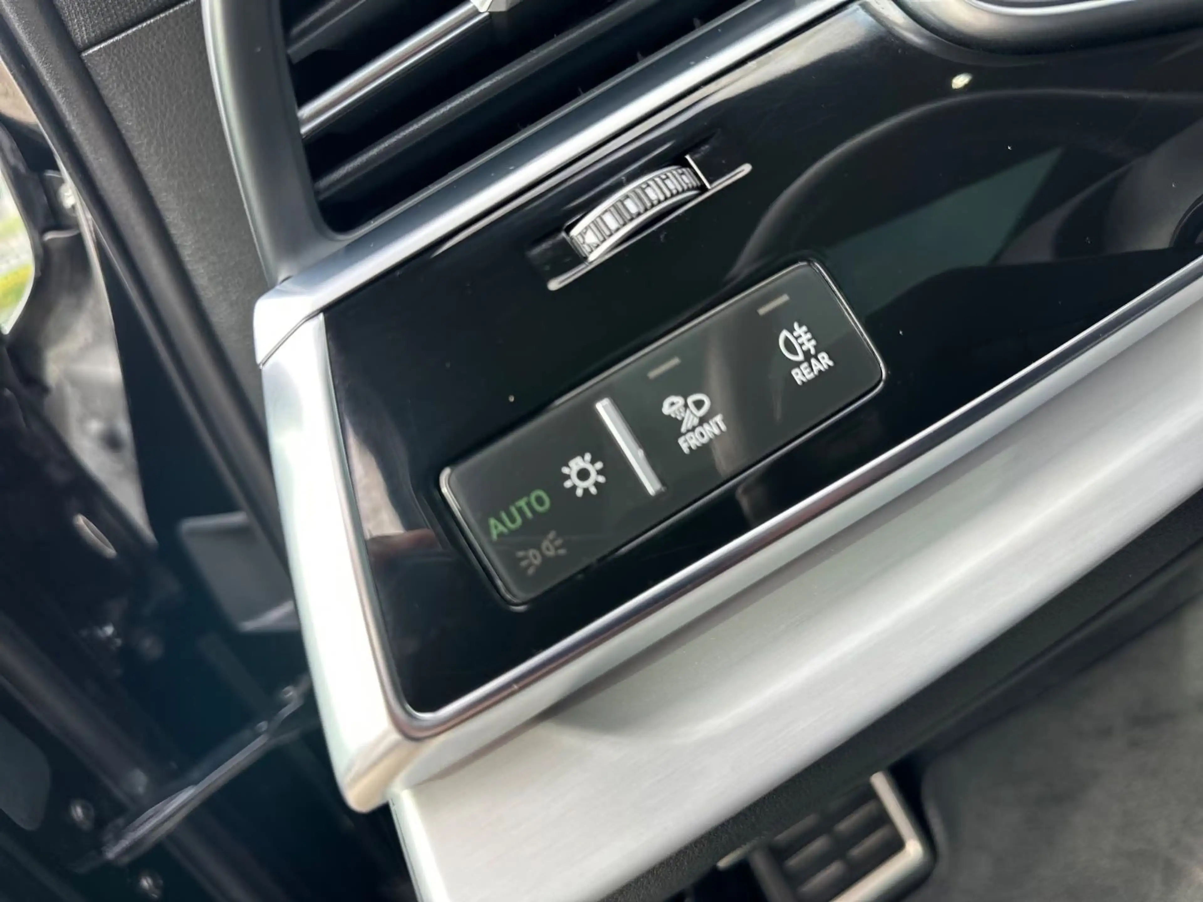 Audi Q7 50 TDI S-line HUD Pano Luft 360°AHK 22"Matrix — photo 32