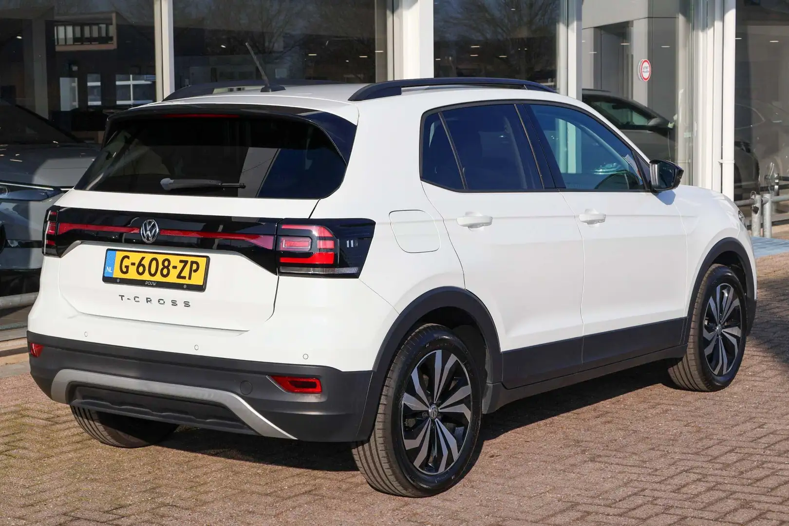 Volkswagen T-Cross 1.0 TSI 95pk Life | Navigatie | PDC | Adaptive Cru Weiß - 2