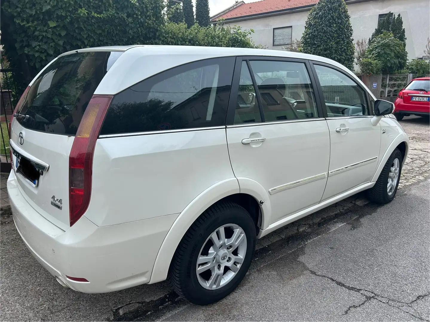 Tata Aria 2.2 dicor 16v Prestige 4x4 Bianco - 2