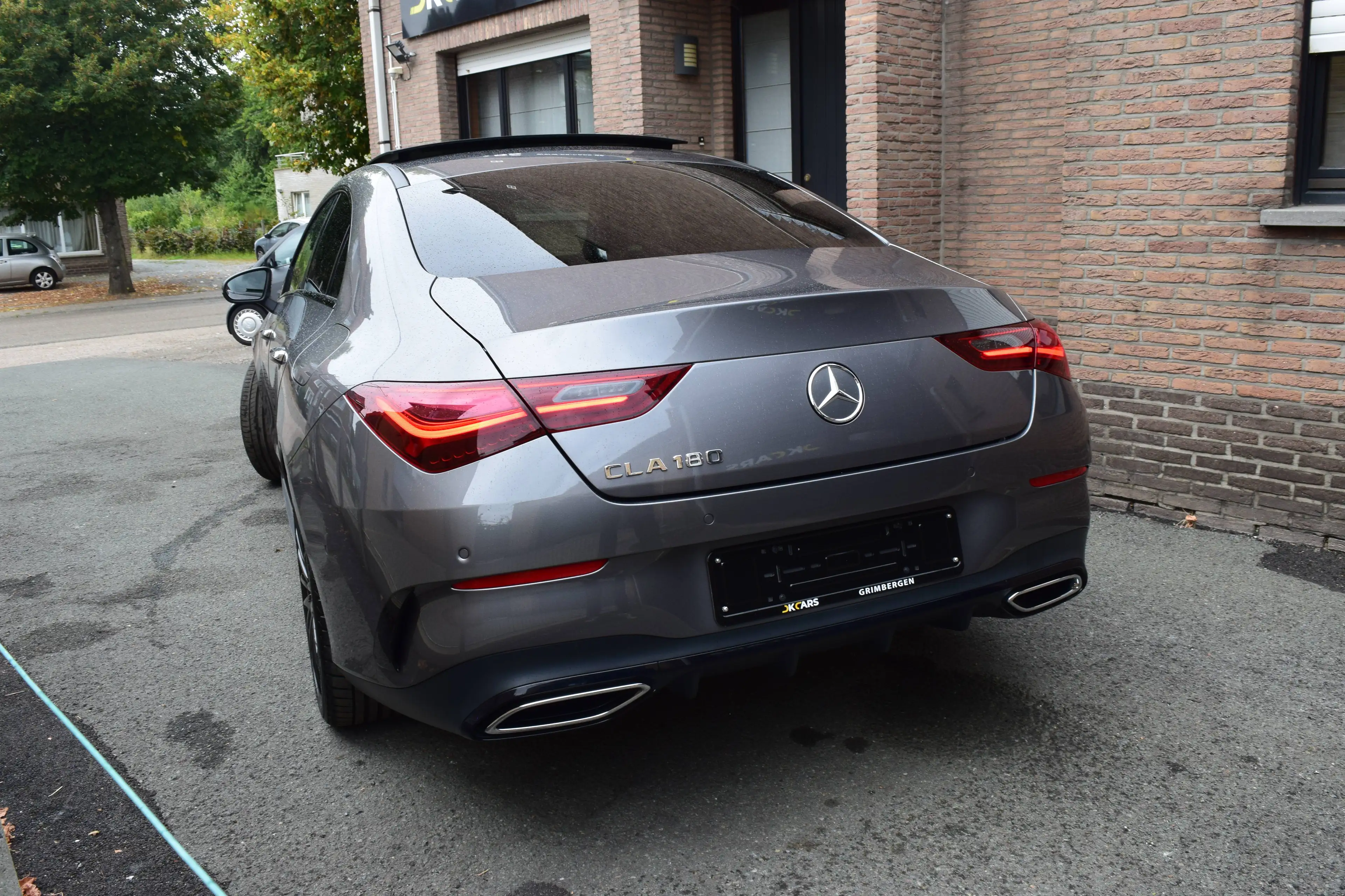 Mercedes-Benz CLA 180 AMG Line - NAVI / LED / ACC / PDC V+A+CAMERA / PANO OPENDAK — photo 38