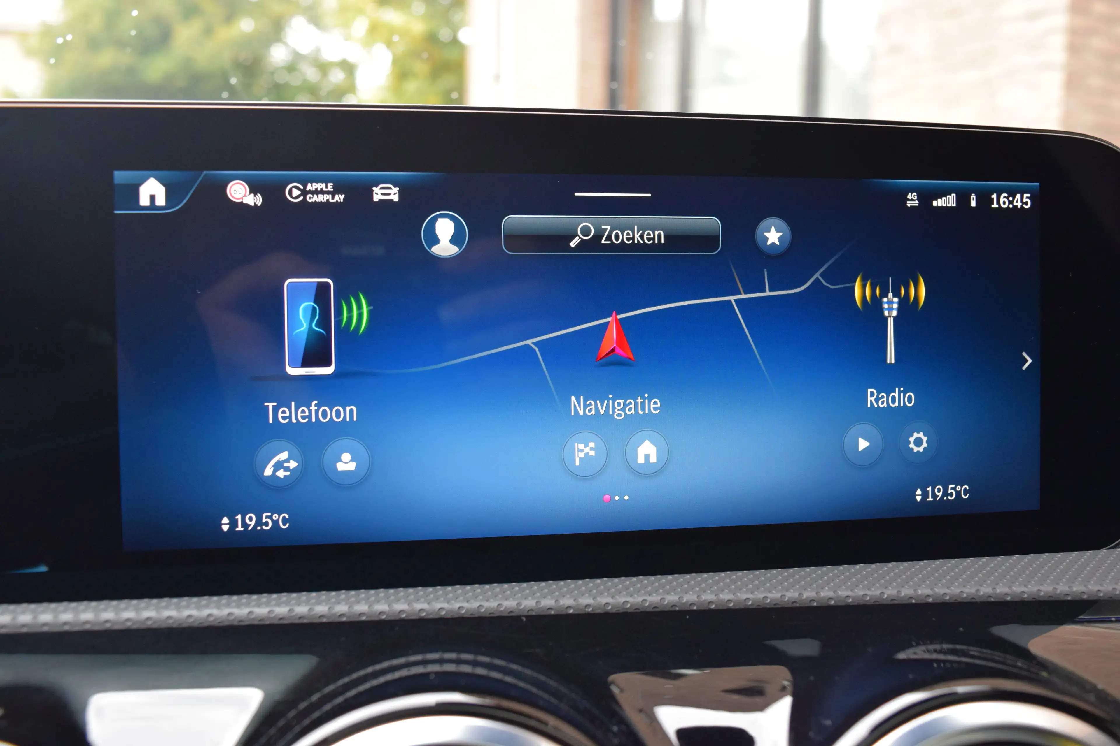 Mercedes-Benz CLA 180 AMG Line - NAVI / LED / ACC / PDC V+A+CAMERA / PANO OPENDAK — photo 11