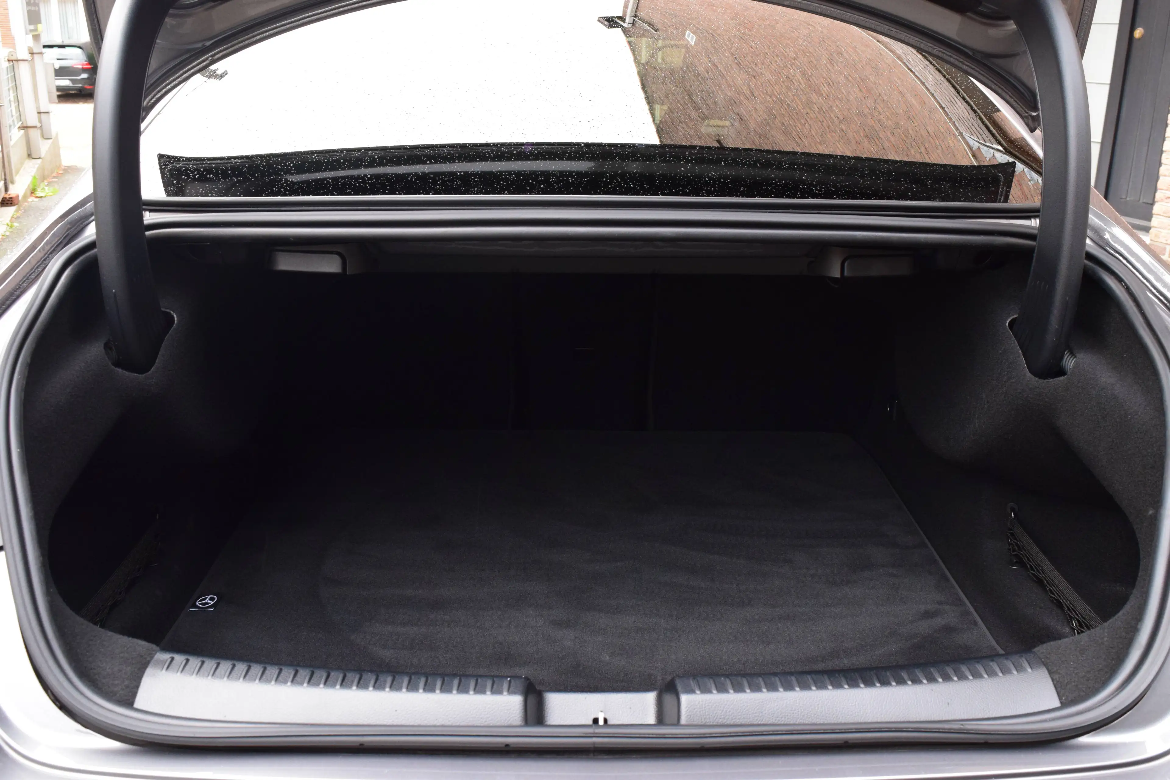 Mercedes-Benz CLA 180 AMG Line - NAVI / LED / ACC / PDC V+A+CAMERA / PANO OPENDAK — photo 40