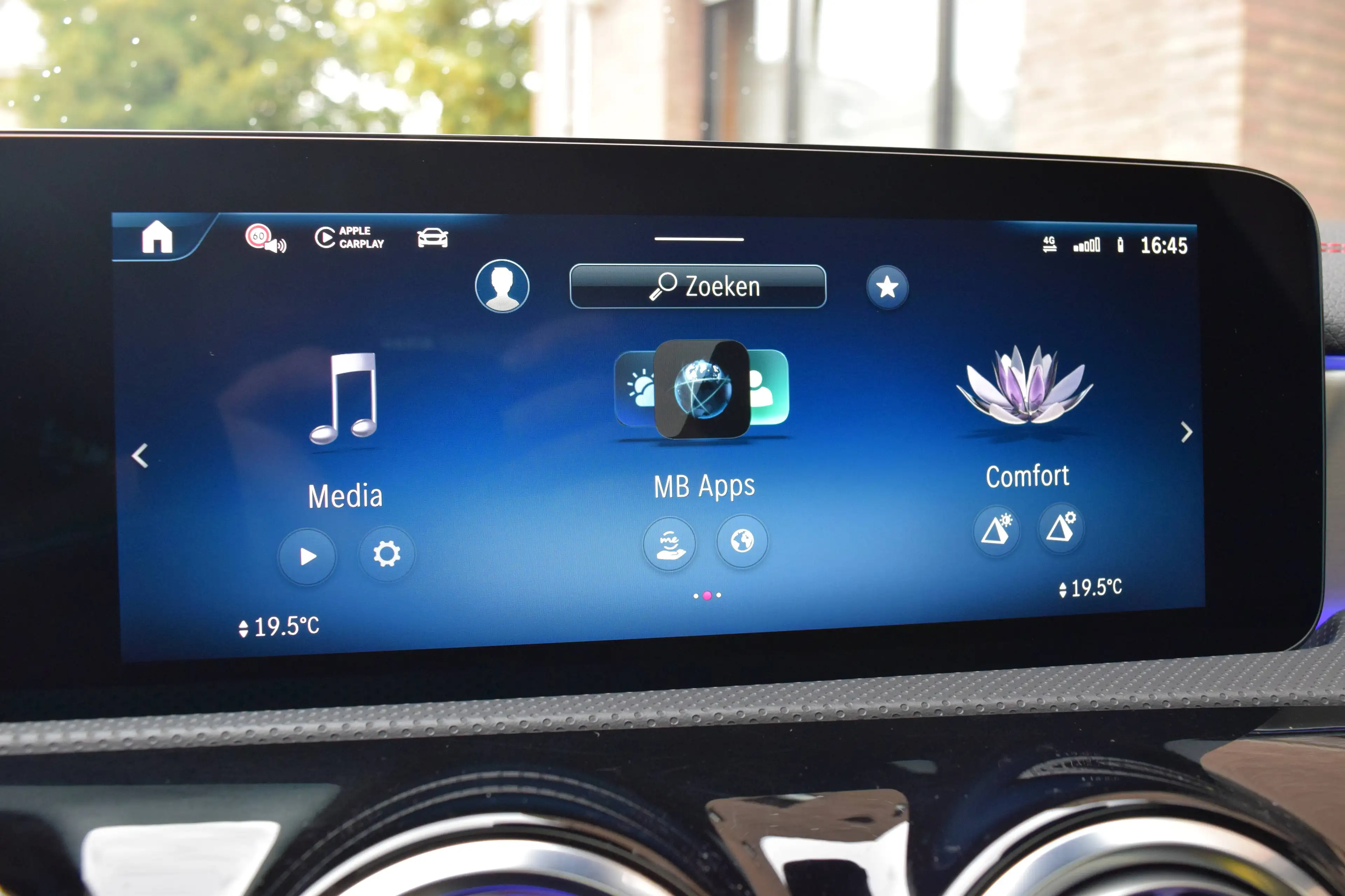 Mercedes-Benz CLA 180 AMG Line - NAVI / LED / ACC / PDC V+A+CAMERA / PANO OPENDAK — photo 13