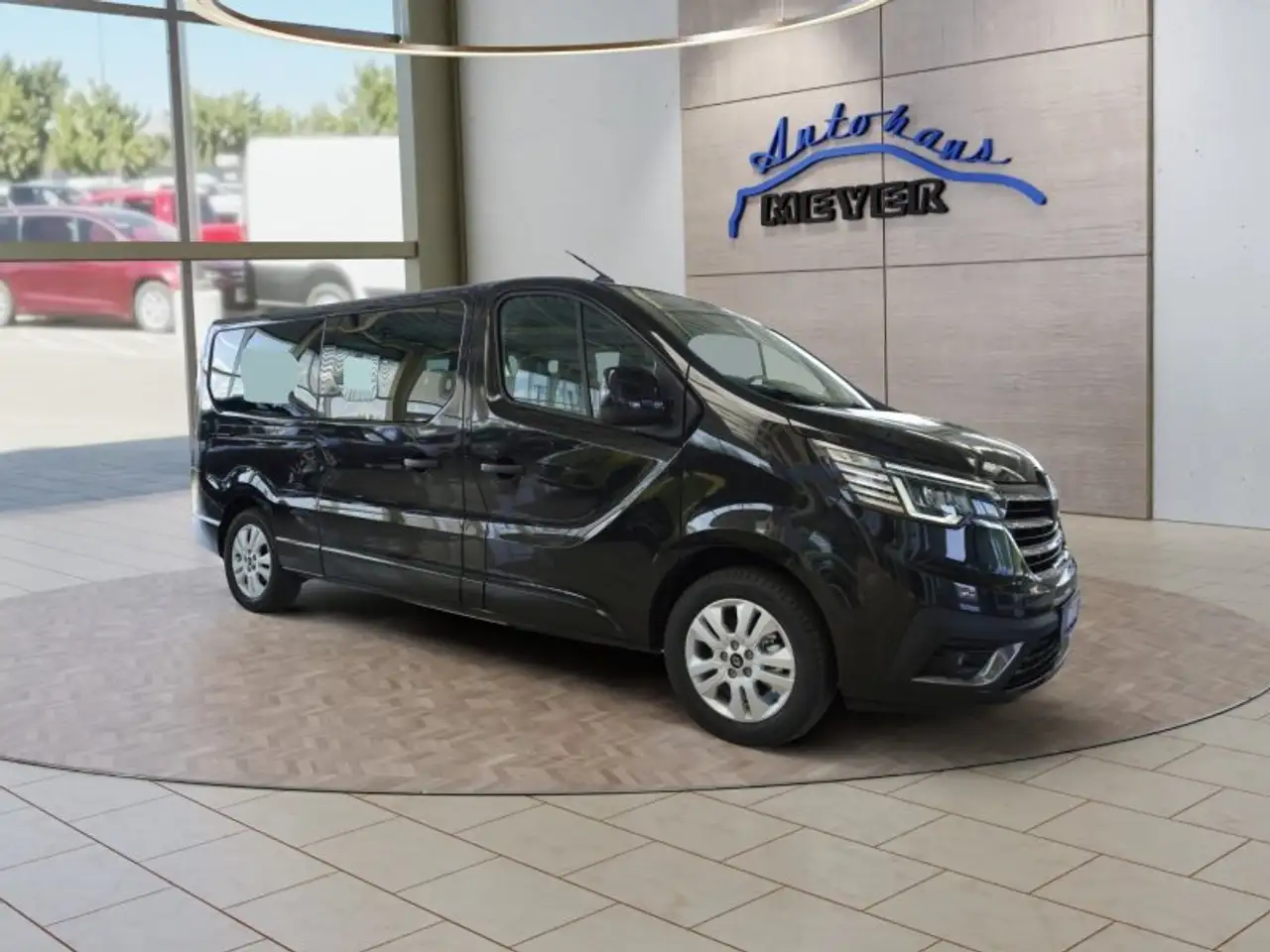 Renault Trafic Grand L2H1 9-Sitzer 17*Alu/Kamera/Pdc ** 2024 — миниатюра 1