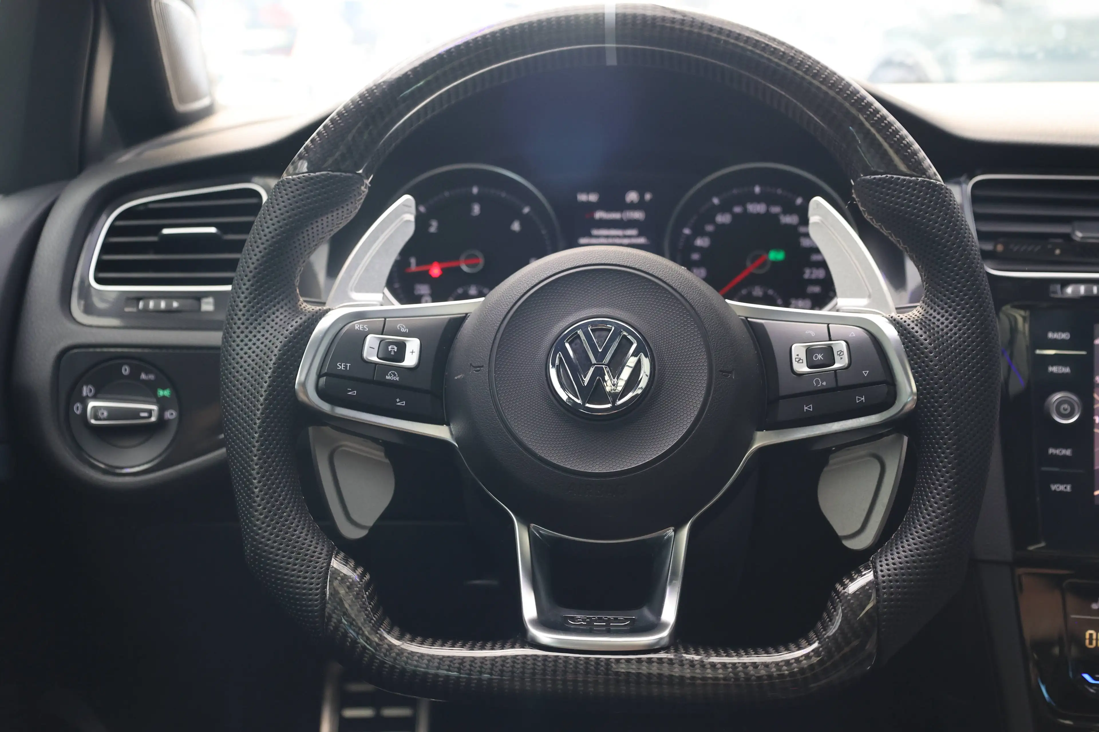 Volkswagen Golf GTD Golf GTD BlueMotion Technology DSG — photo 11