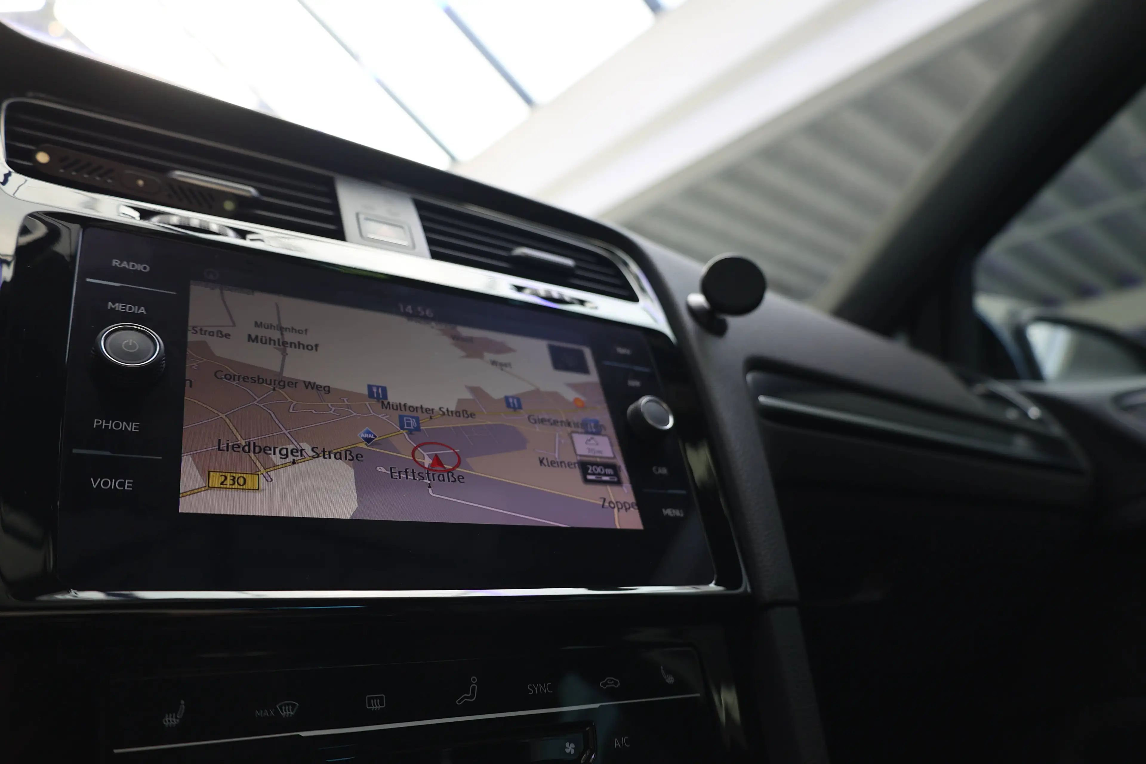 Volkswagen Golf GTD Golf GTD BlueMotion Technology DSG — photo 12