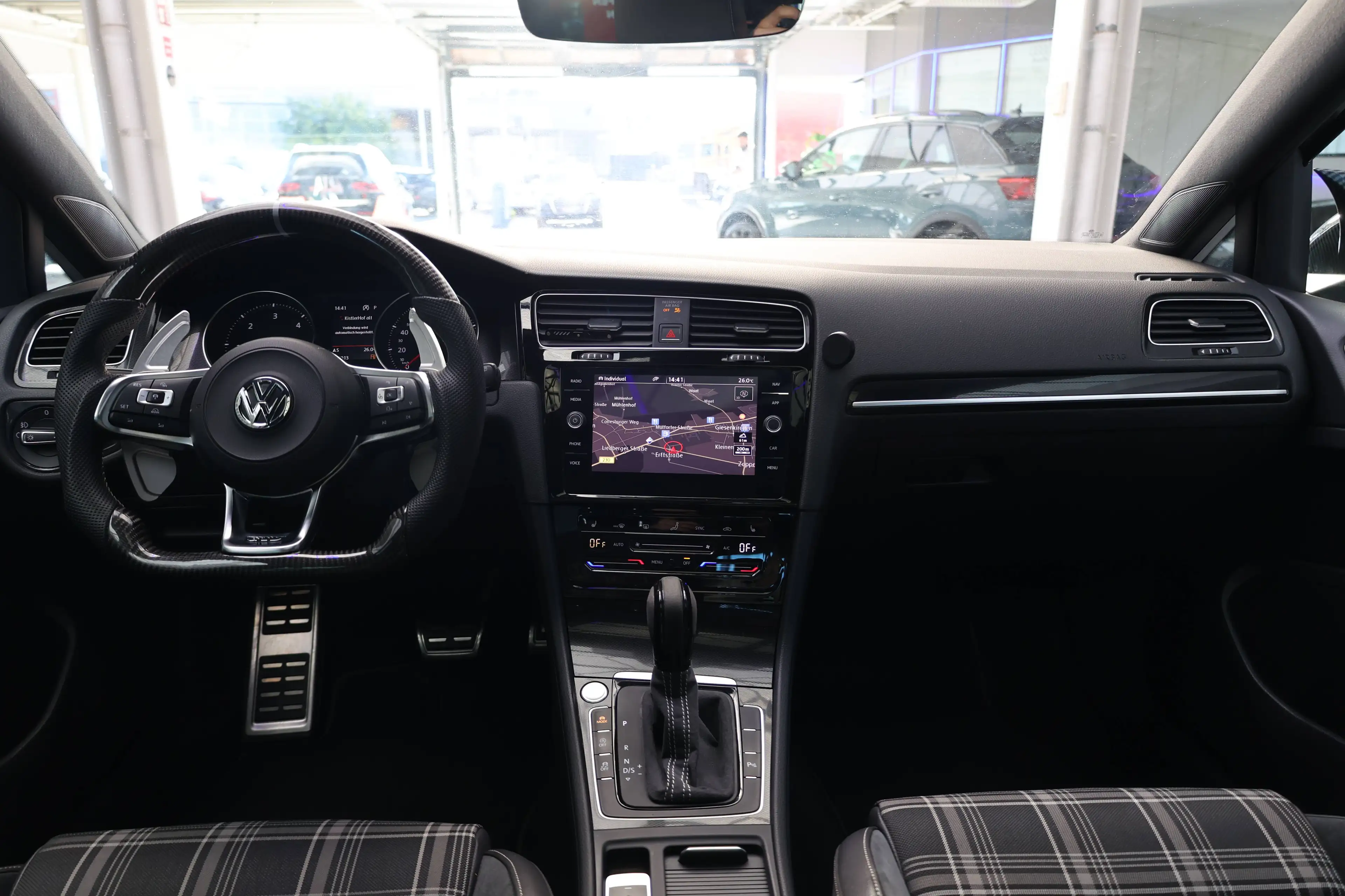 Volkswagen Golf GTD Golf GTD BlueMotion Technology DSG — photo 9