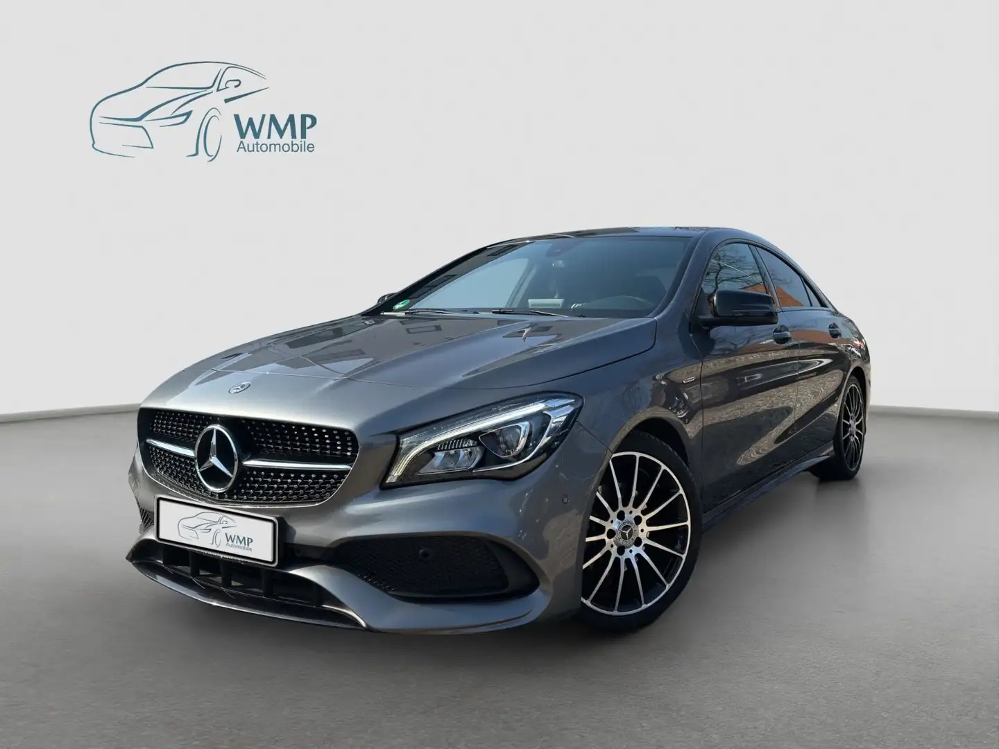 Mercedes-Benz CLA 200 AMG/Peak Edition/Navi/Panor./SHZ/Kamera Grau - 1