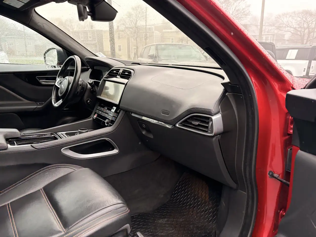 Jaguar F-Pace снимка Jaguar F-Pace