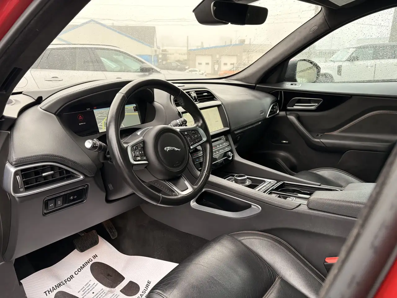Jaguar F-Pace снимка Jaguar F-Pace
