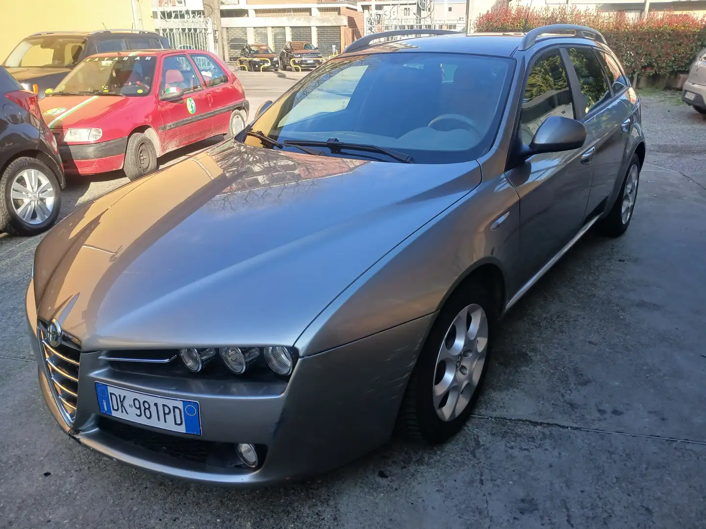 Alfa Romeo 159 159 SW 1.9 jtdm 8v Distinctive 120cv Gris - 1