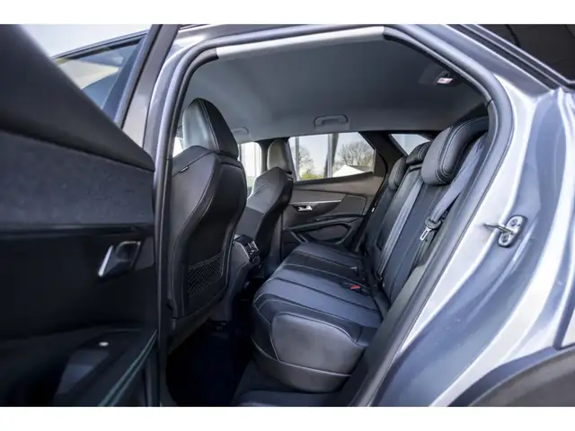 Peugeot 3008 view 9