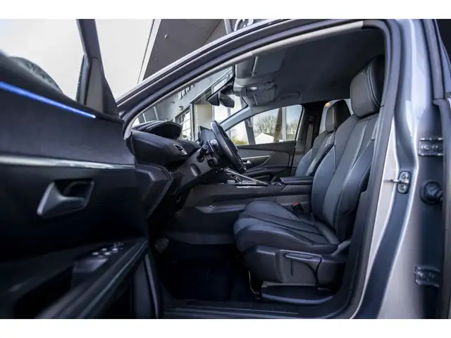 Peugeot 3008 view 8