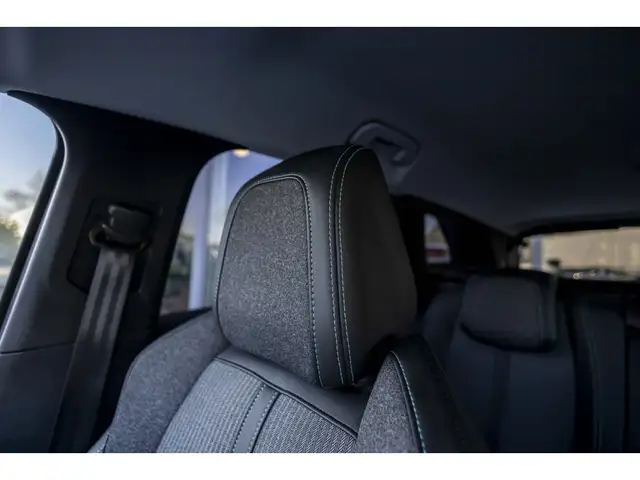 Peugeot 3008 view 11
