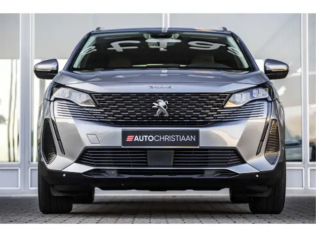 Peugeot 3008 view 3