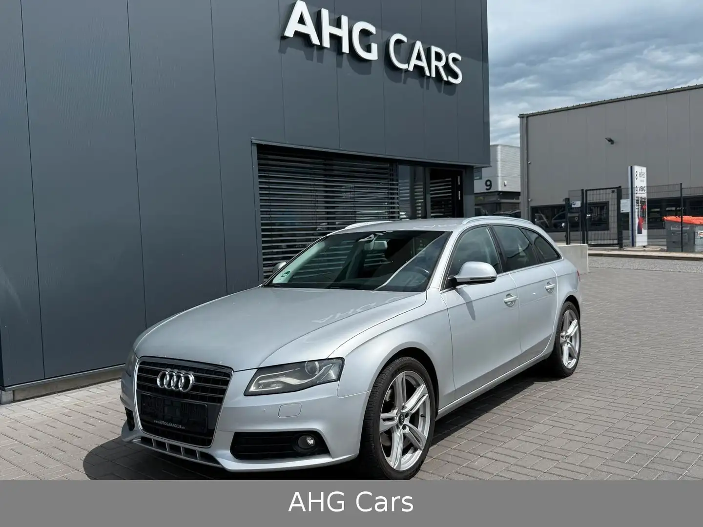 Audi A4 Avant Ambiente 2,0 TFSI, *XENON*TEMP*SHZ*2HAN Silber - 1