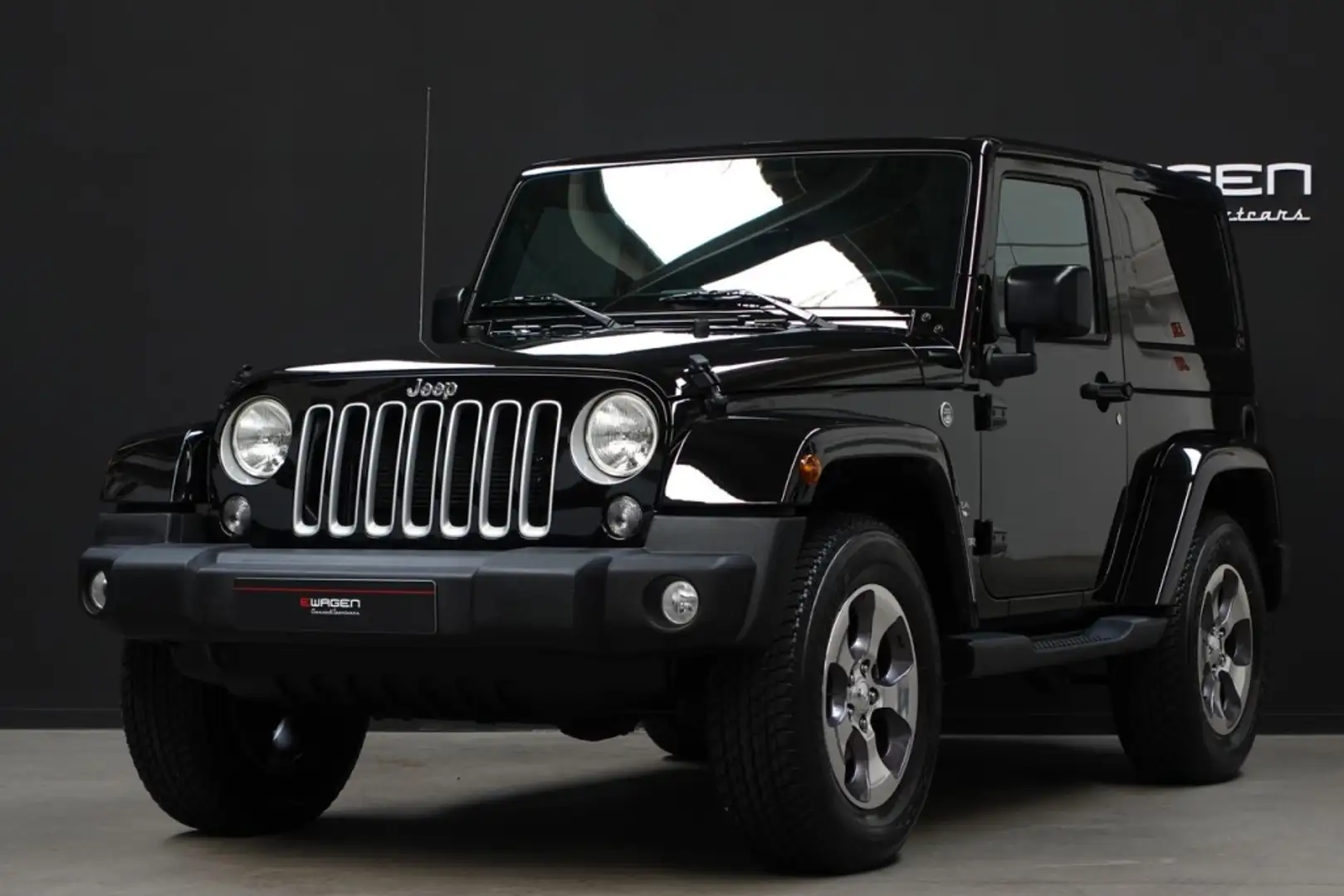Jeep Wrangler 3.6 Sahara Aut. Noir - 2