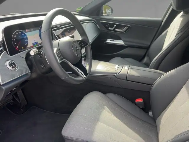 Mercedes-Benz E 300 de 4MATIC T-Modell mit EQ DIGITAL 360 DISTR Ansicht 7