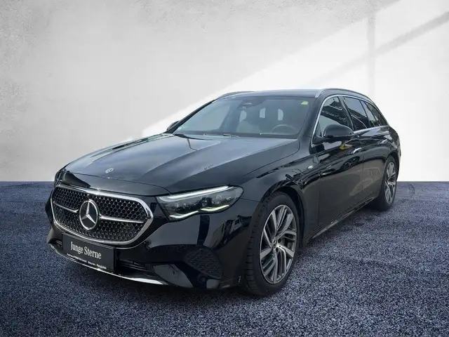 Mercedes-Benz E 300 de 4MATIC T-Modell mit EQ DIGITAL 360 DISTR Ansicht 2