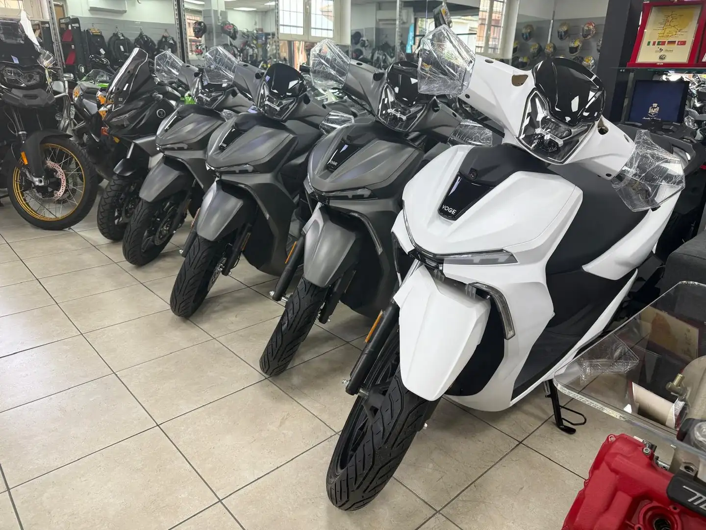 Voge SR16 125 Sfida 2026 - NUOVO - 1