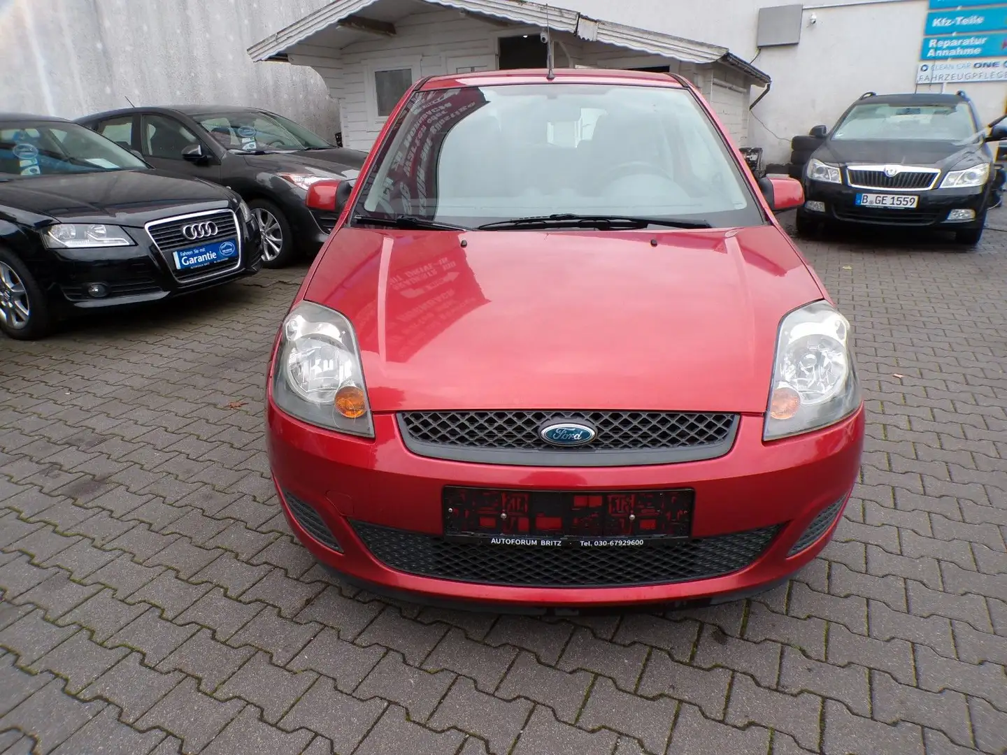 Ford Fiesta 1.3 Orange - 2