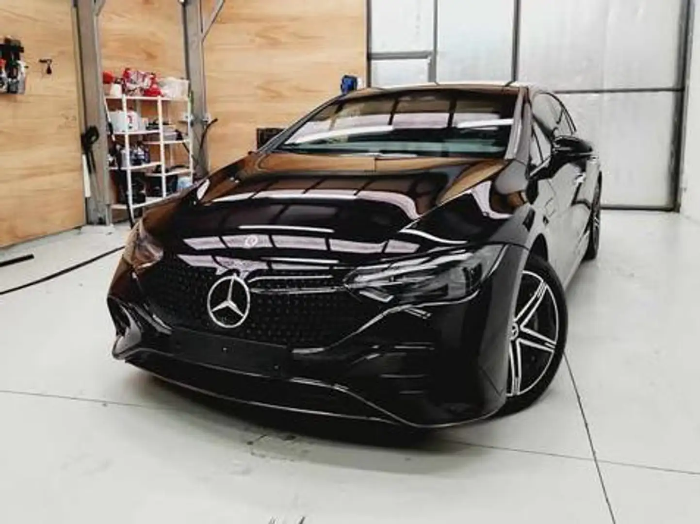 Mercedes-Benz EQE 350 EQE 90.6 kWh 350 4-Matic Sport Edition Zwart - 2