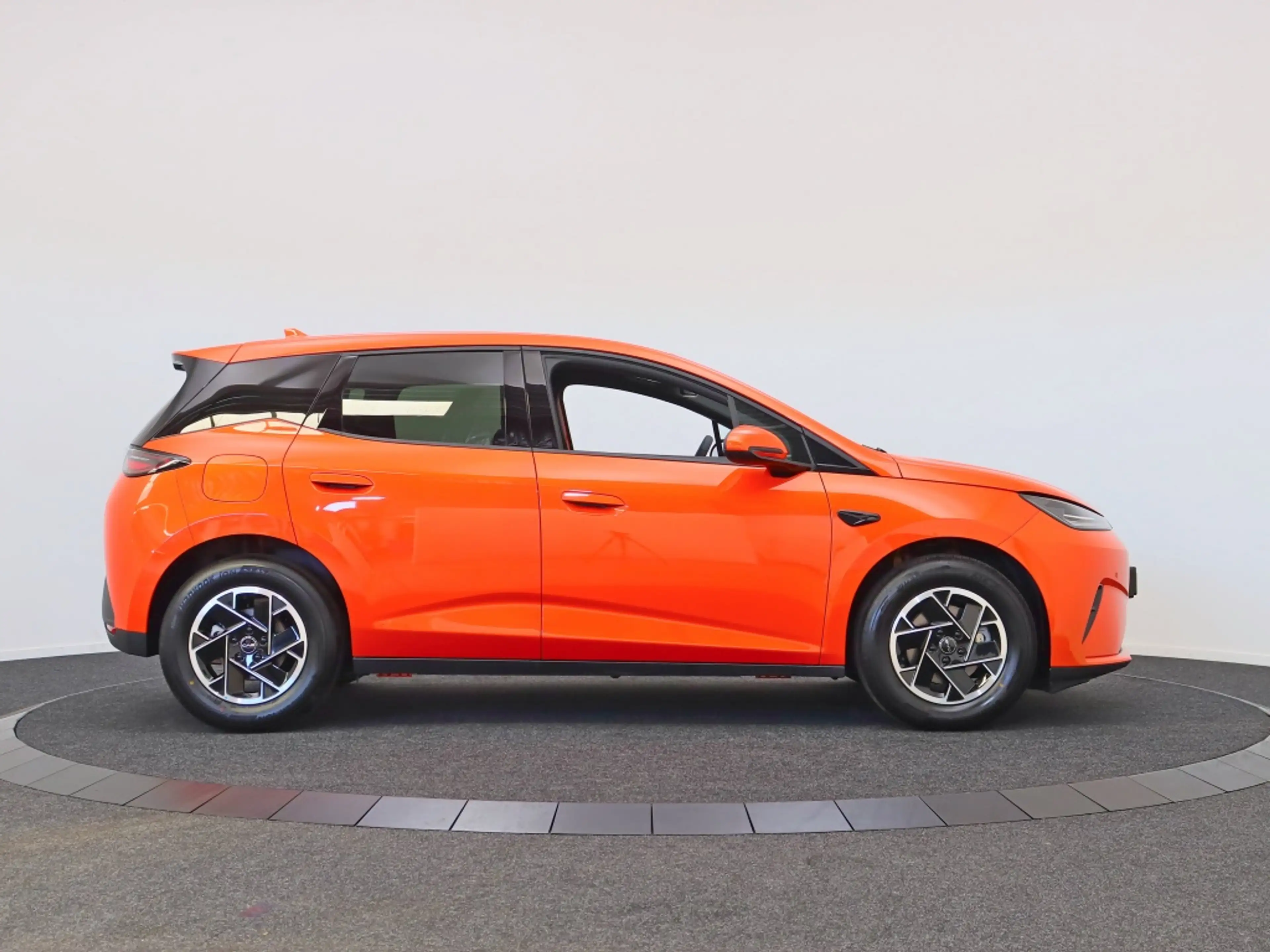 BYD Dolphin G 1.5L DM-i Boost | BYD Dealer | Private lease 499 p — photo 10