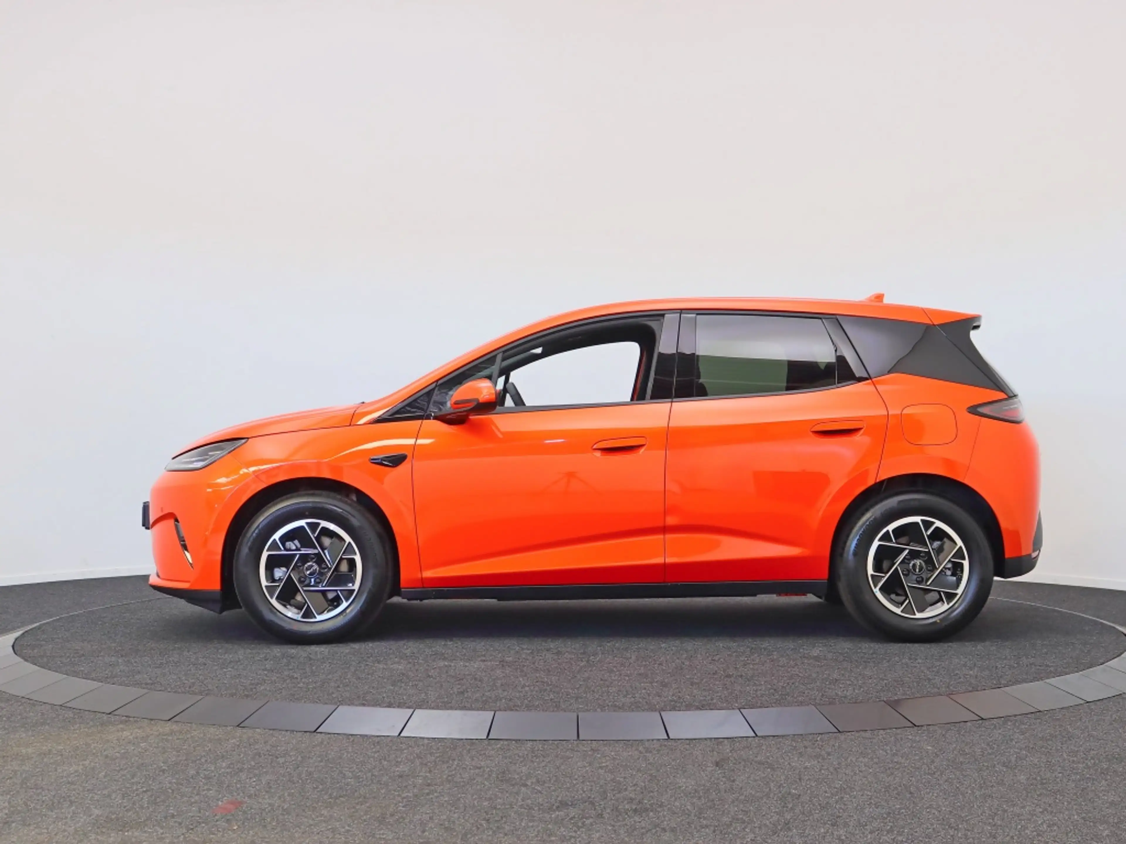 BYD Dolphin G 1.5L DM-i Boost | BYD Dealer | Private lease 499 p — photo 6