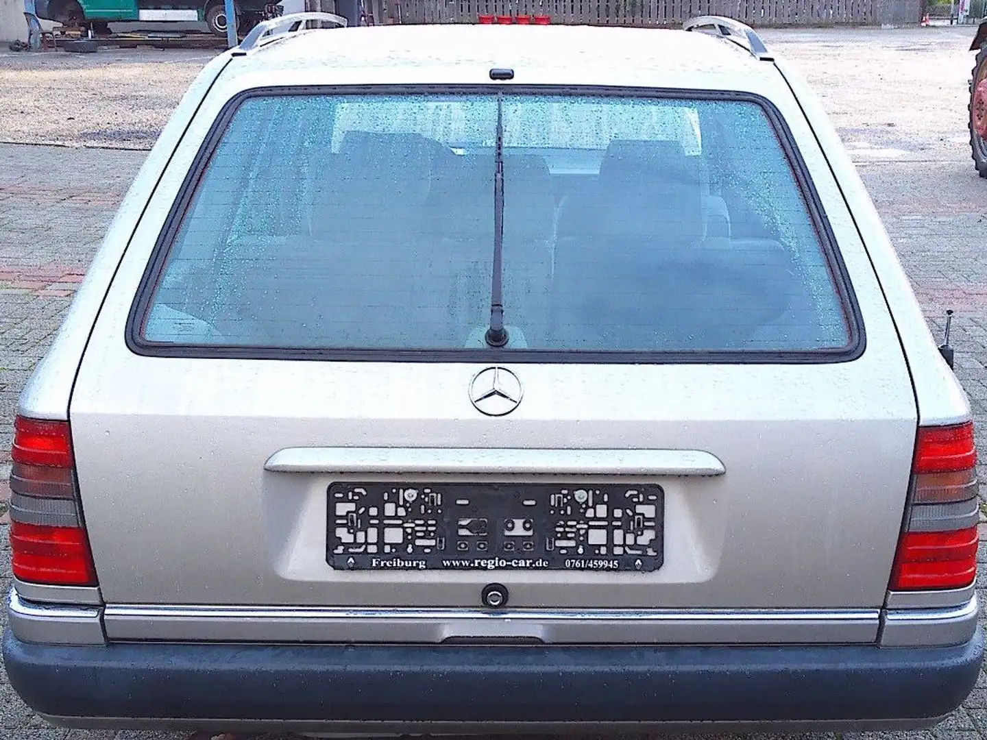 Mercedes-Benz T-Class T 124 , 200TE Gold - 2