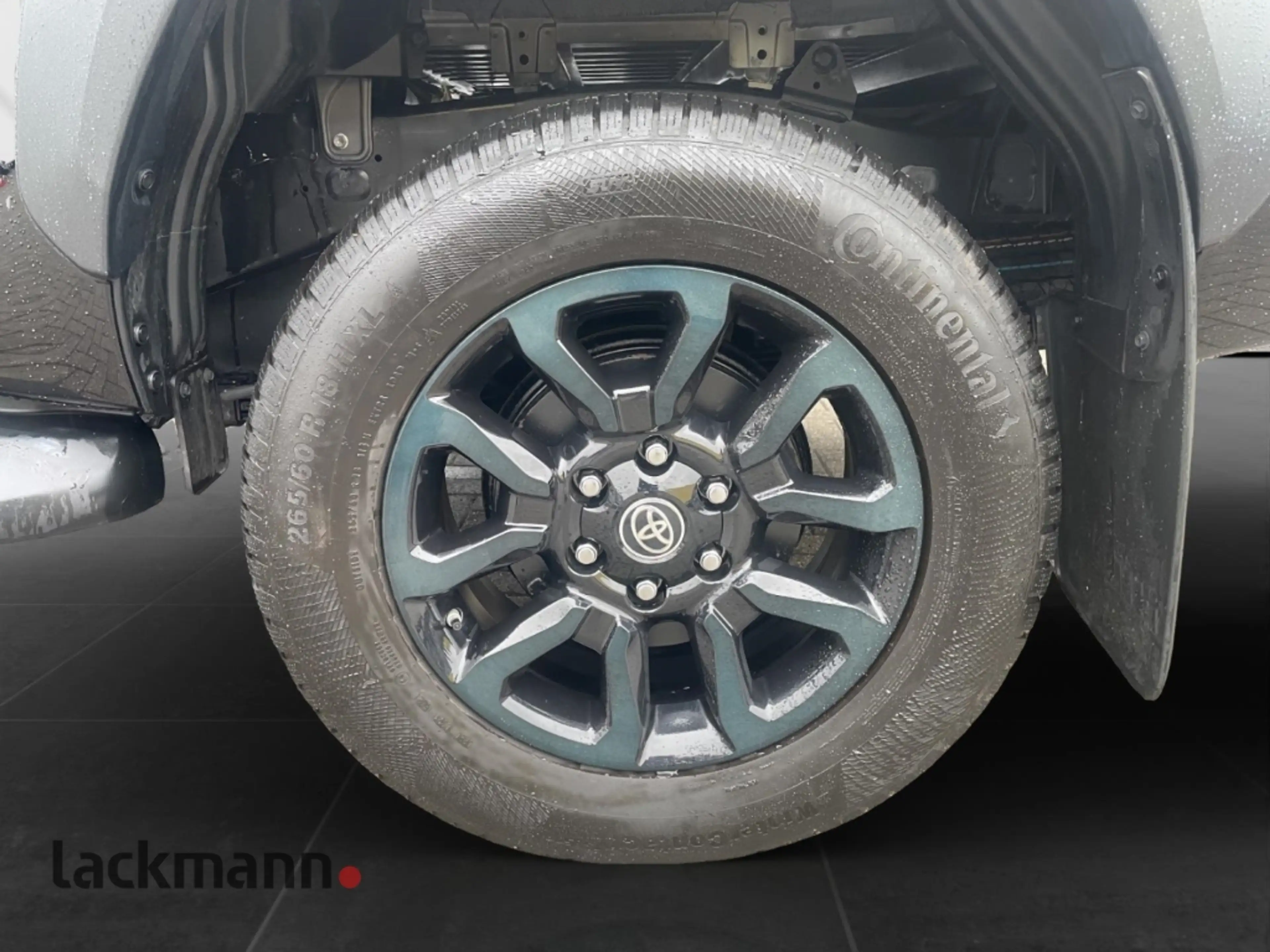 Toyota Hilux 2.8 Double Cab Invincible 4x4*AHK*Navi*JBL — photo 11