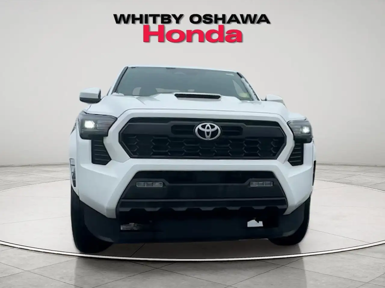 Toyota Tacoma снимка Toyota Tacoma