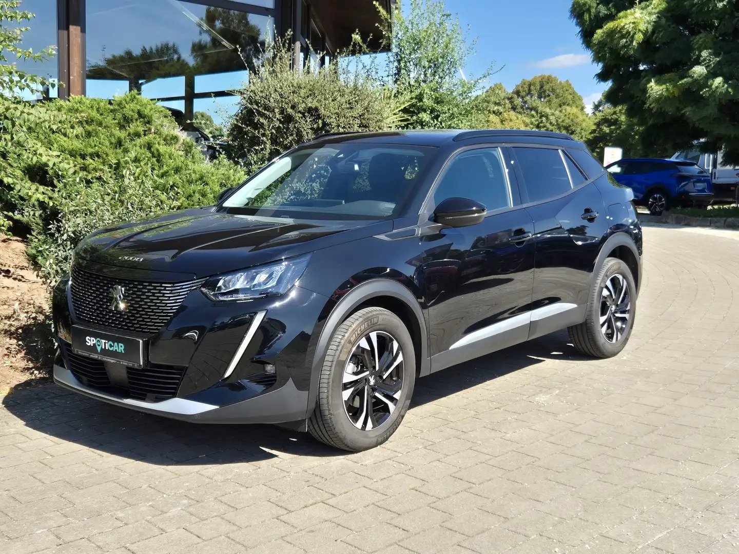 Peugeot 2008 Allure Pack PureTech 130 - 1.Hand/Navi/Sitzheizung Schwarz - 2