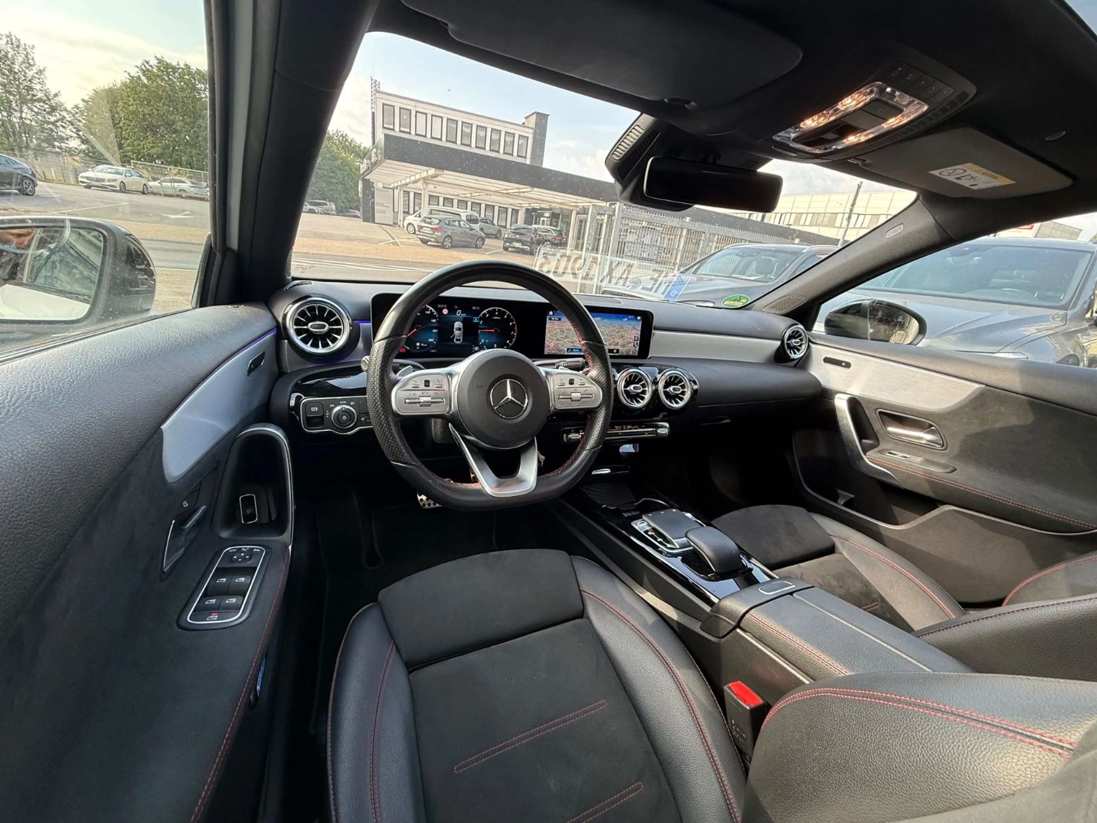 Mercedes-Benz A 250 Limousine*AMG*Night-Paket*Pano*ACC — photo 13