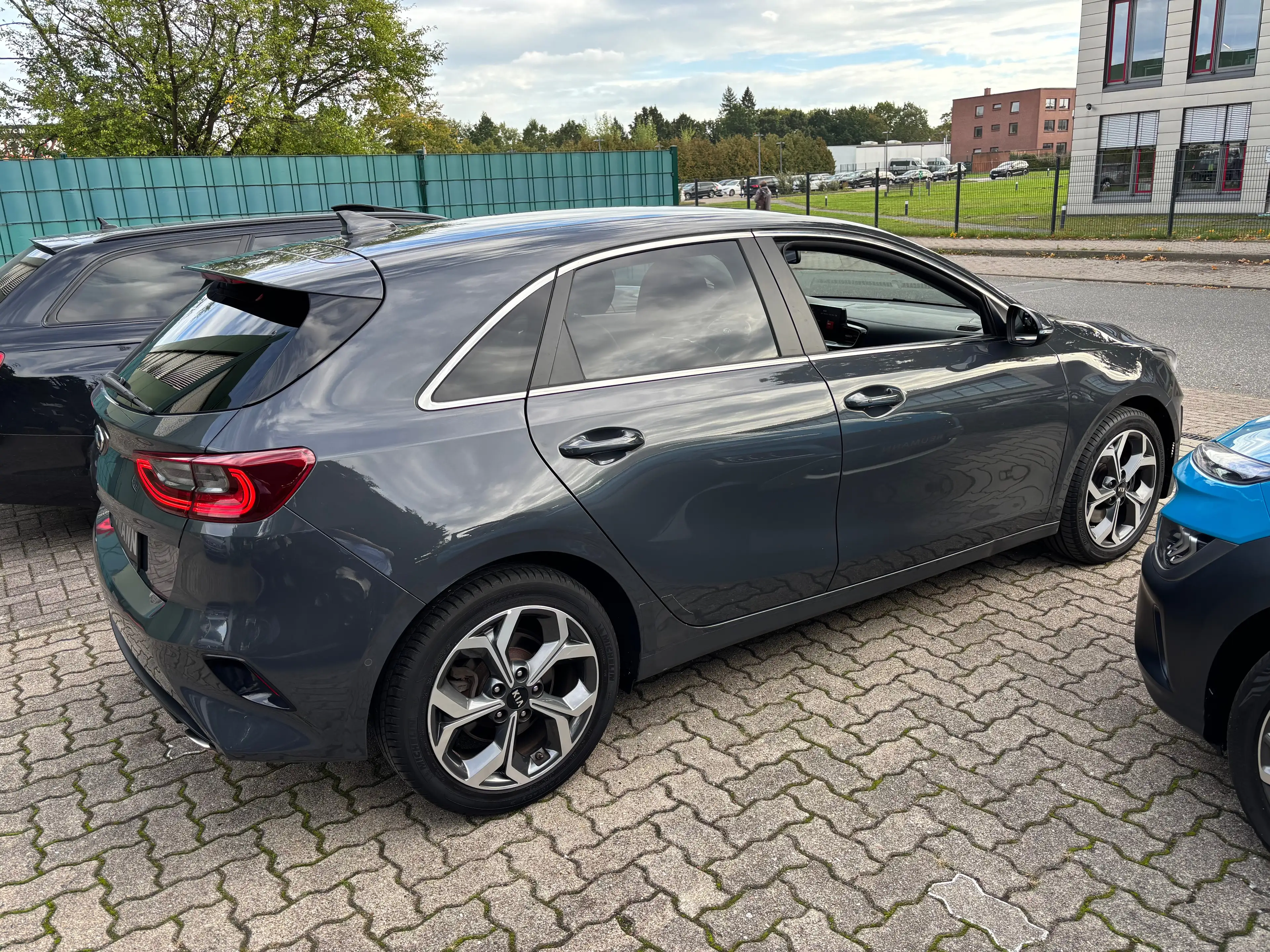 Kia Ceed / cee'd Spirit — photo 4